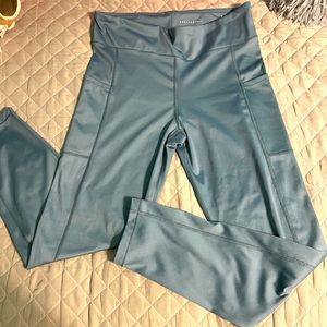Aero Leggings Size L